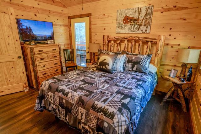 262 Zekes Trail, Marble, NC 28905