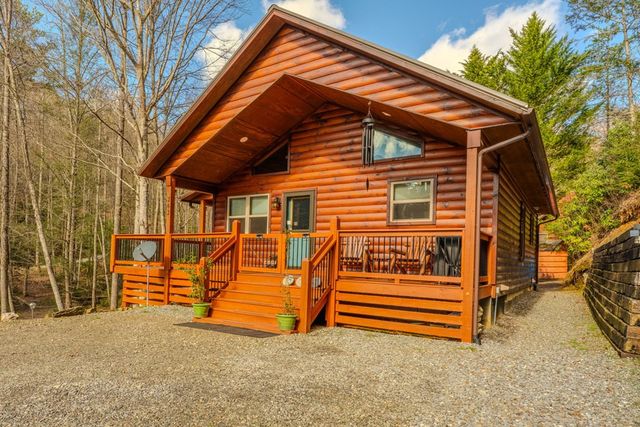 262 Zekes Trail, Marble, NC 28905