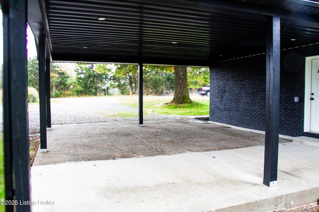 380 Solitude Rd, Coxs Creek, KY 40013