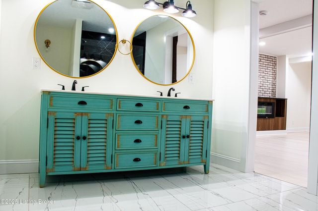 380 Solitude Rd, Coxs Creek, KY 40013