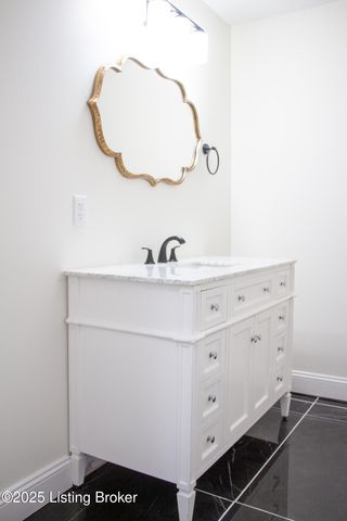 380 Solitude Rd, Coxs Creek, KY 40013