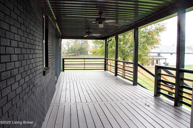 380 Solitude Rd, Coxs Creek, KY 40013