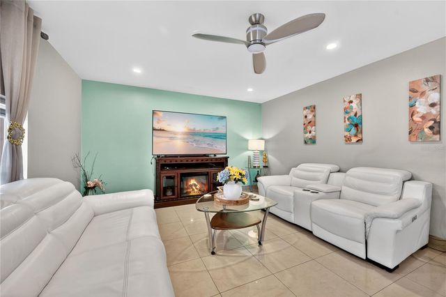 1945 MYAKKA COURT, Kissimmee, FL 34759