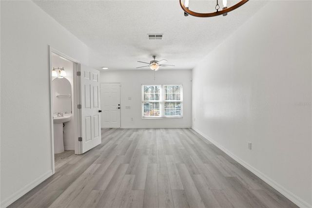 8646 HUNTERS KEY CIRCLE, Tampa, FL 33647