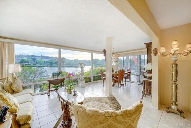 1499 La Linda Drive, San Marcos, CA 92078