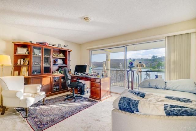 1499 La Linda Drive, San Marcos, CA 92078