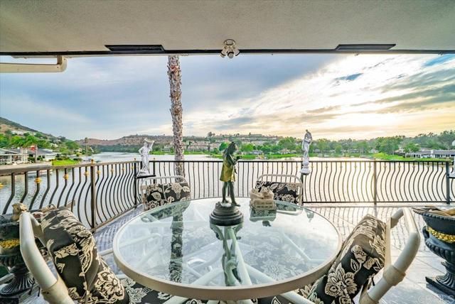 1499 La Linda Drive, San Marcos, CA 92078