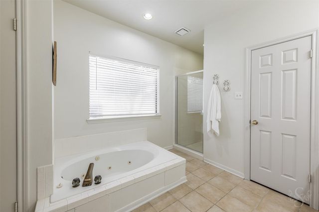 7523 Highland Farms Road, Houston, TX 77095