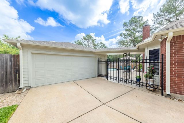 7523 Highland Farms Road, Houston, TX 77095