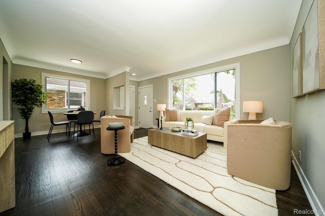 17330 Ego Avenue, Eastpointe, MI 48021