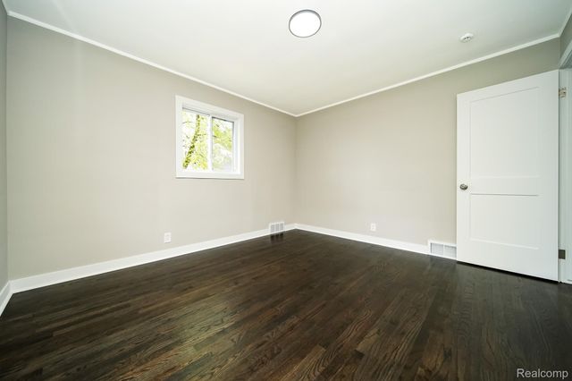 17330 Ego Avenue, Eastpointe, MI 48021