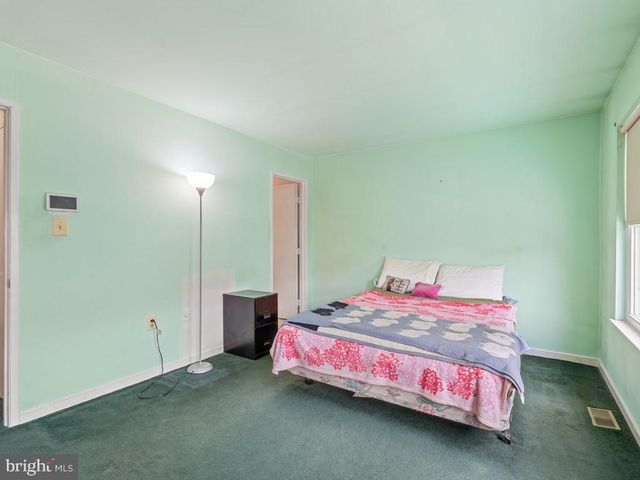3714 ROOSEVELT PL NE, Washington, DC 20019