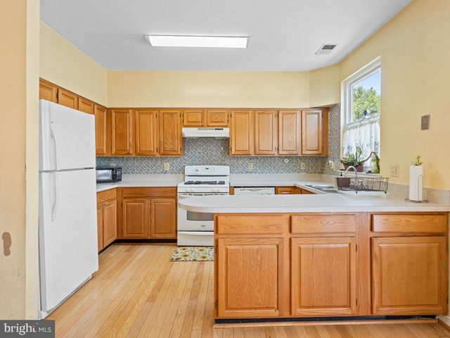 3714 ROOSEVELT PL NE, Washington, DC 20019