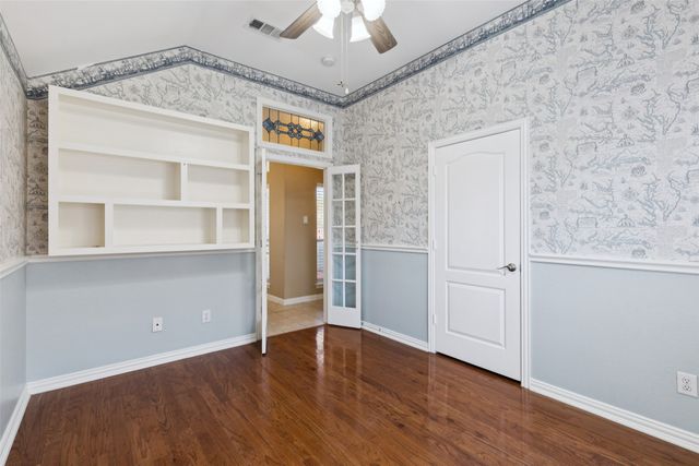 600 Quick Silver Drive, Desoto, TX 75115