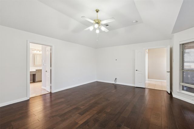 600 Quick Silver Drive, Desoto, TX 75115