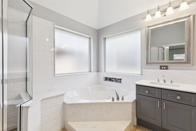 600 Quick Silver Drive, Desoto, TX 75115