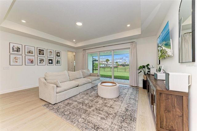 4605 SWEET RETREAT RUN, Bradenton, FL 34211