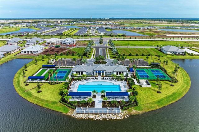 4605 SWEET RETREAT RUN, Bradenton, FL 34211