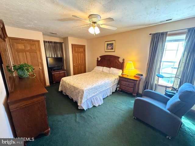 730 SANDY HOOK DR, Forked River, NJ 08731