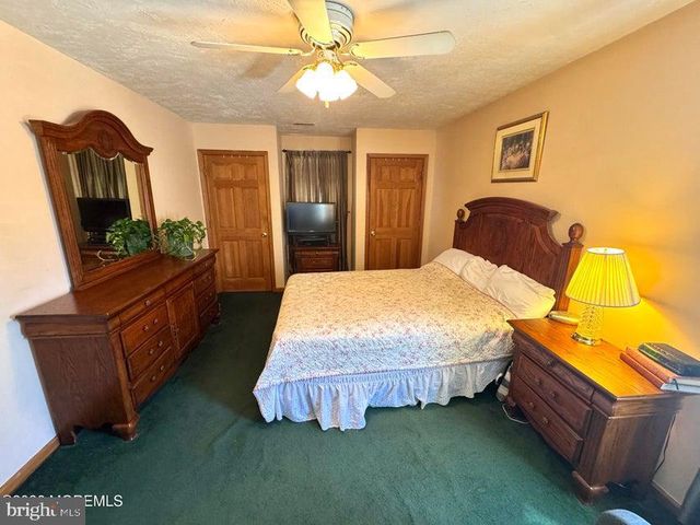 730 SANDY HOOK DR, Forked River, NJ 08731