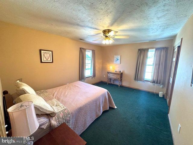 730 SANDY HOOK DR, Forked River, NJ 08731