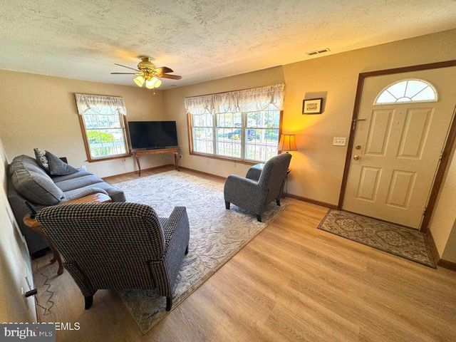 730 SANDY HOOK DR, Forked River, NJ 08731