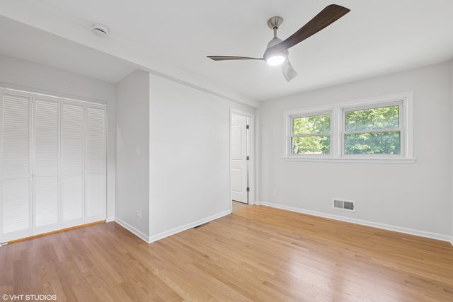 30 Crescent Drive, Glenview, IL 60025