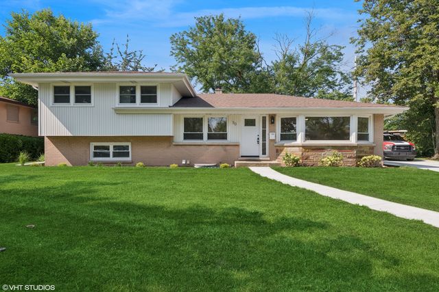 30 Crescent Drive, Glenview, IL 60025