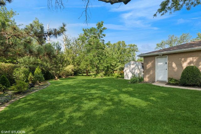 30 Crescent Drive, Glenview, IL 60025