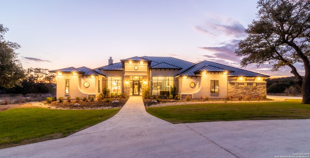 1241 Via Principale, New Braunfels, TX 78132