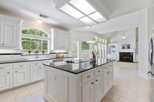6907 Cutten Parkway, Houston, TX 77069