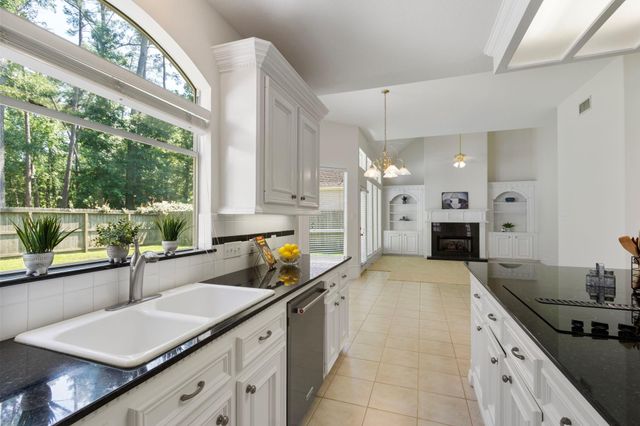 6907 Cutten Parkway, Houston, TX 77069