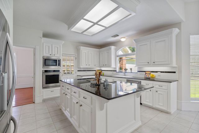 6907 Cutten Parkway, Houston, TX 77069