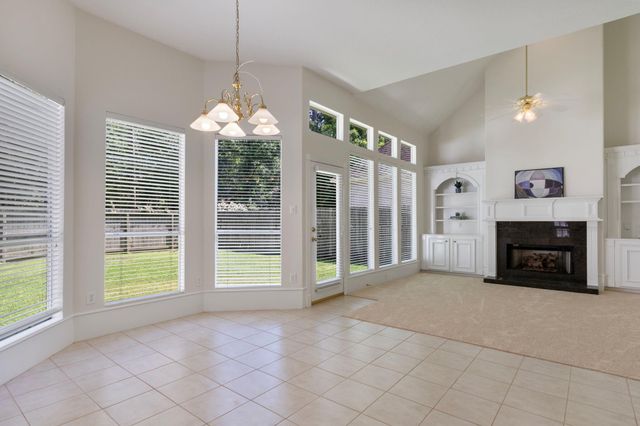 6907 Cutten Parkway, Houston, TX 77069