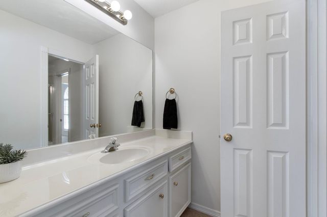 6907 Cutten Parkway, Houston, TX 77069