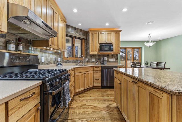 10974 14th COURT, Kenosha, WI 53158