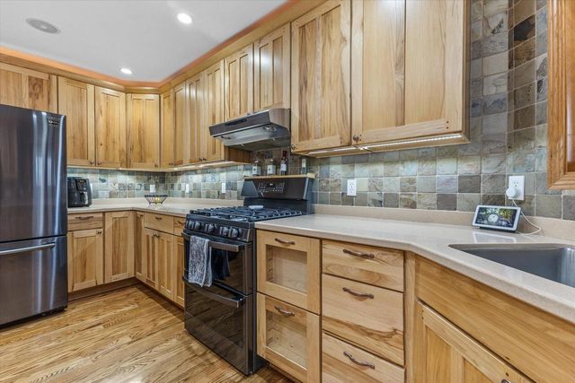 10974 14th COURT, Kenosha, WI 53158