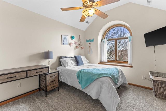 10974 14th COURT, Kenosha, WI 53158