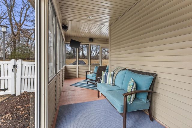 10974 14th COURT, Kenosha, WI 53158