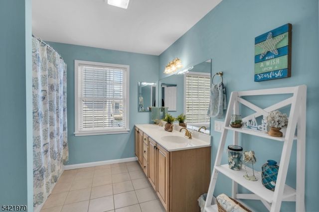 43 Farragut Dr, Brick Twp., NJ 08723