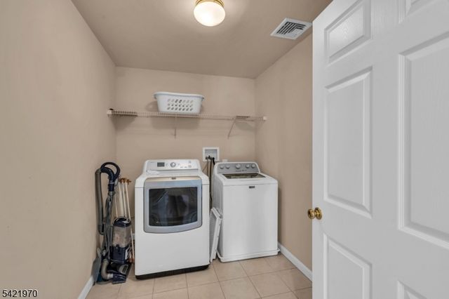 43 Farragut Dr, Brick Twp., NJ 08723