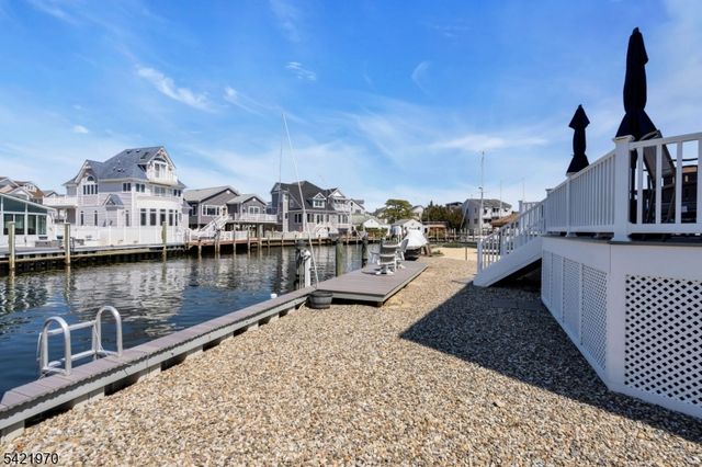 43 Farragut Dr, Brick Twp., NJ 08723