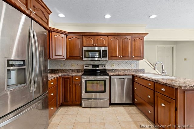 5315 Old Vincennes Road, Floyds Knobs, IN 47119