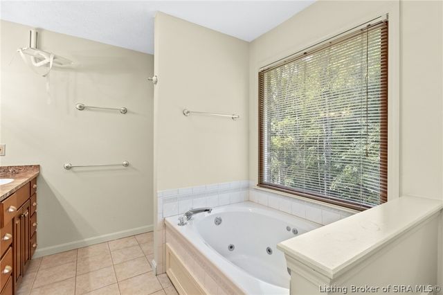 5315 Old Vincennes Road, Floyds Knobs, IN 47119