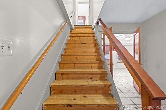 5315 Old Vincennes Road, Floyds Knobs, IN 47119
