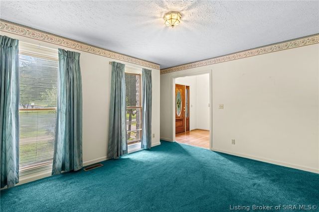 5315 Old Vincennes Road, Floyds Knobs, IN 47119