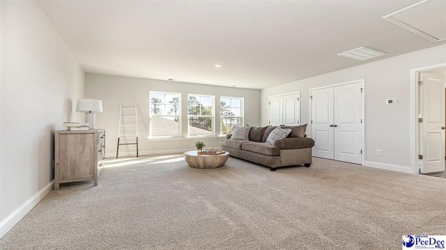 2899 Fish Hawk Ln, Florence, SC 29505