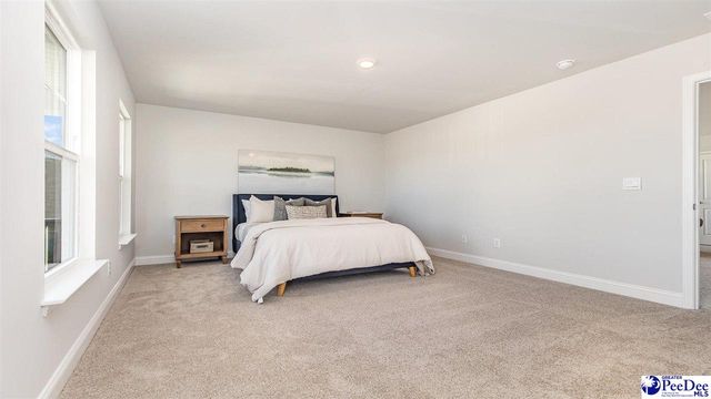 2899 Fish Hawk Ln, Florence, SC 29505