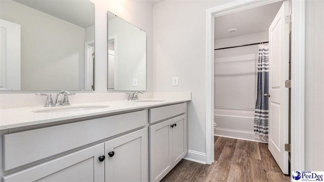 2899 Fish Hawk Ln, Florence, SC 29505