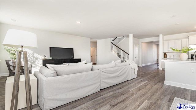 2899 Fish Hawk Ln, Florence, SC 29505